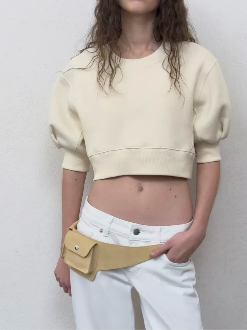 NWT ZARA VOLUME CROPPED SWEATSHIRT